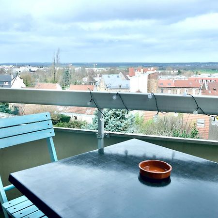 Appart'Hotel Versailles Saint Cyr L'Ecole - Gare Sncf A 100M Et Parking Prive エクステリア 写真