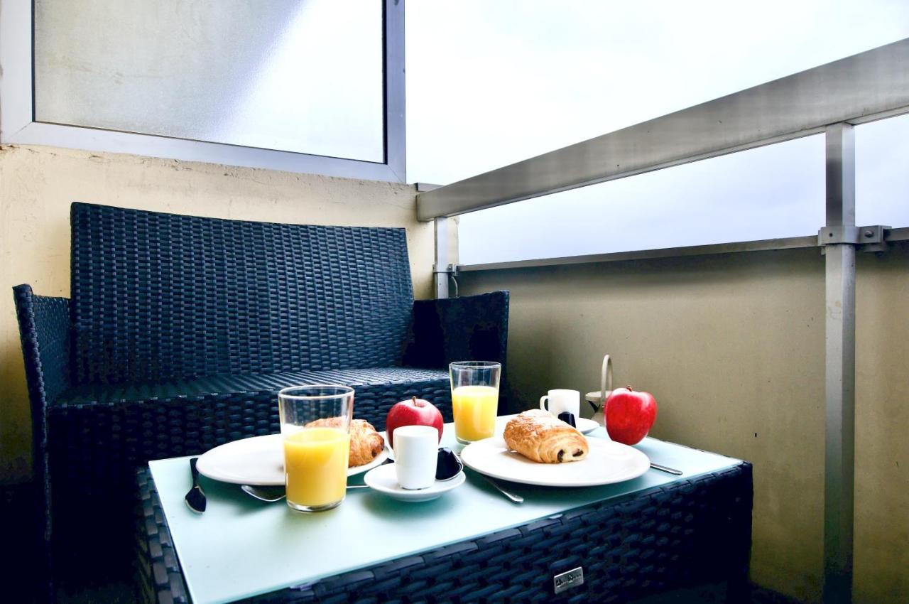 Appart'Hotel Versailles Saint Cyr L'Ecole - Gare Sncf A 100M Et Parking Prive エクステリア 写真